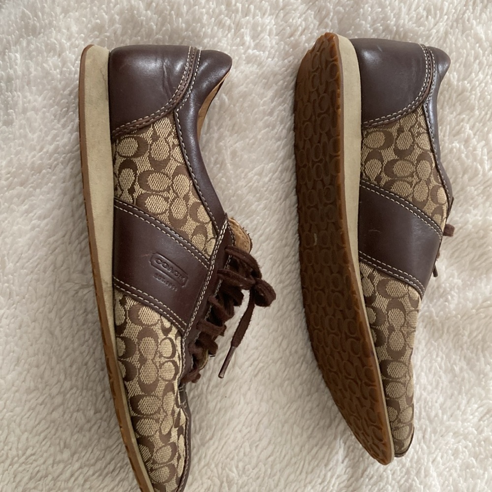 Coach noella brown sneaker/shoe size 8.5
